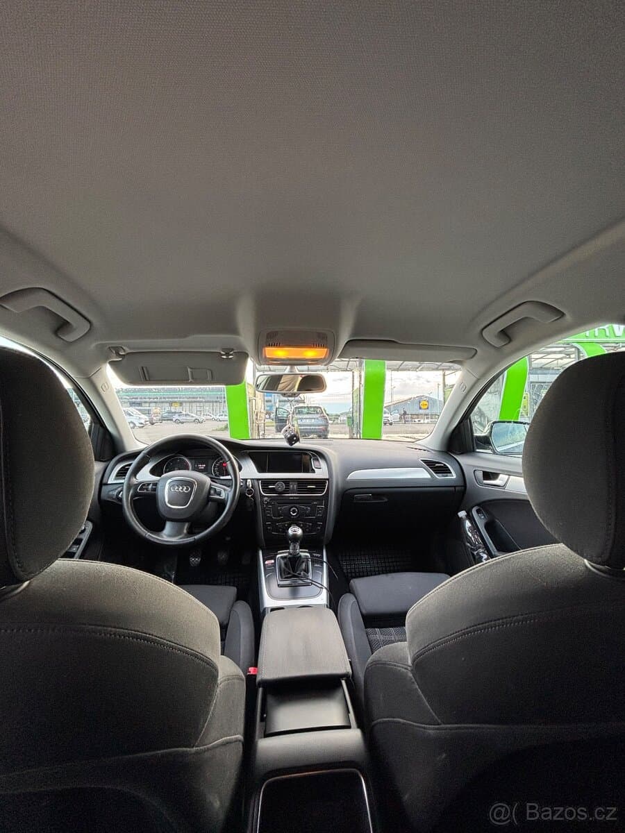 2010 Audi A4 - 11