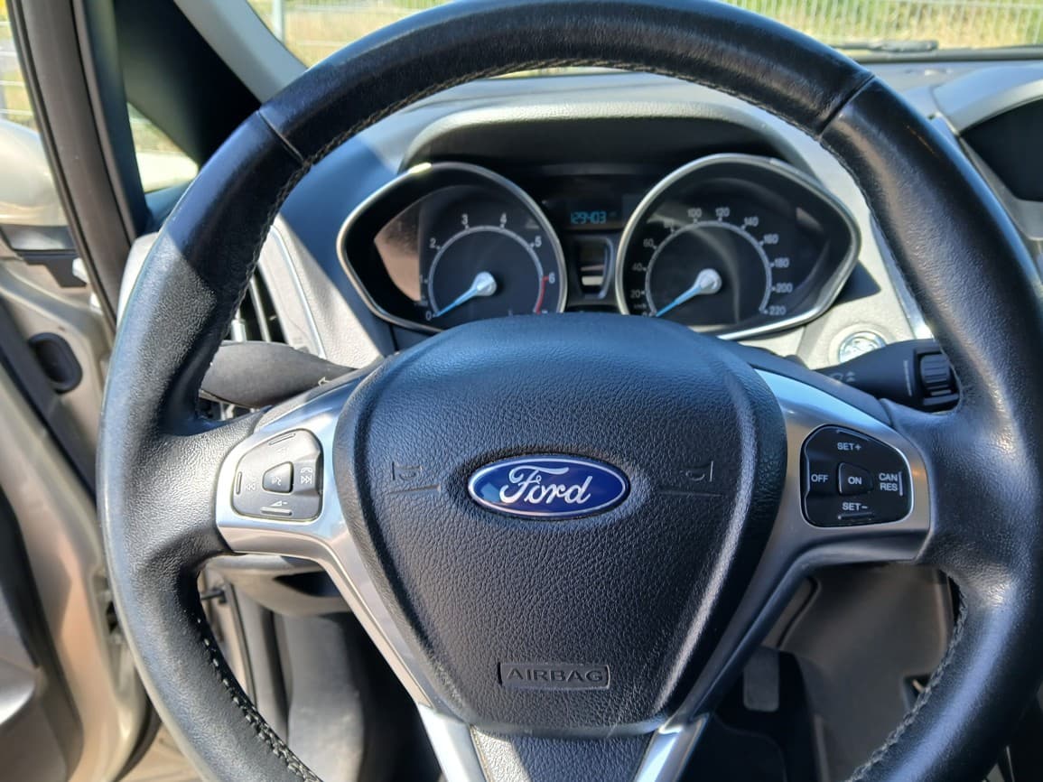 2012 Ford B-MAX - 11