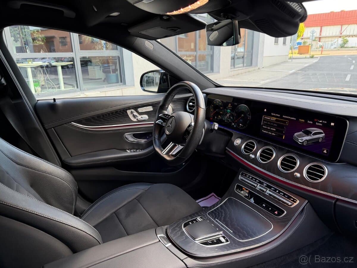 2021 Mercedes-Benz OSTATNÍ - 11