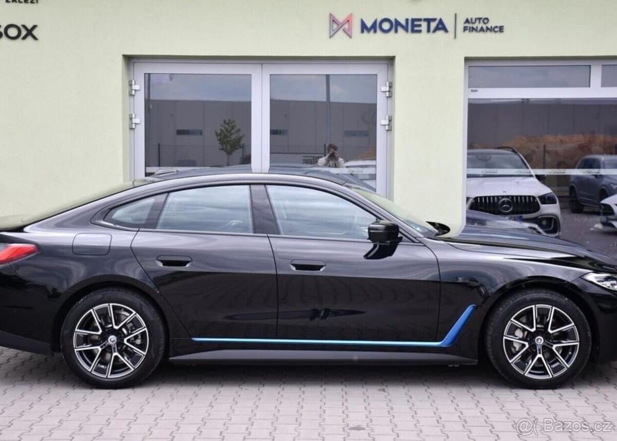 2023 BMW i4 - 11