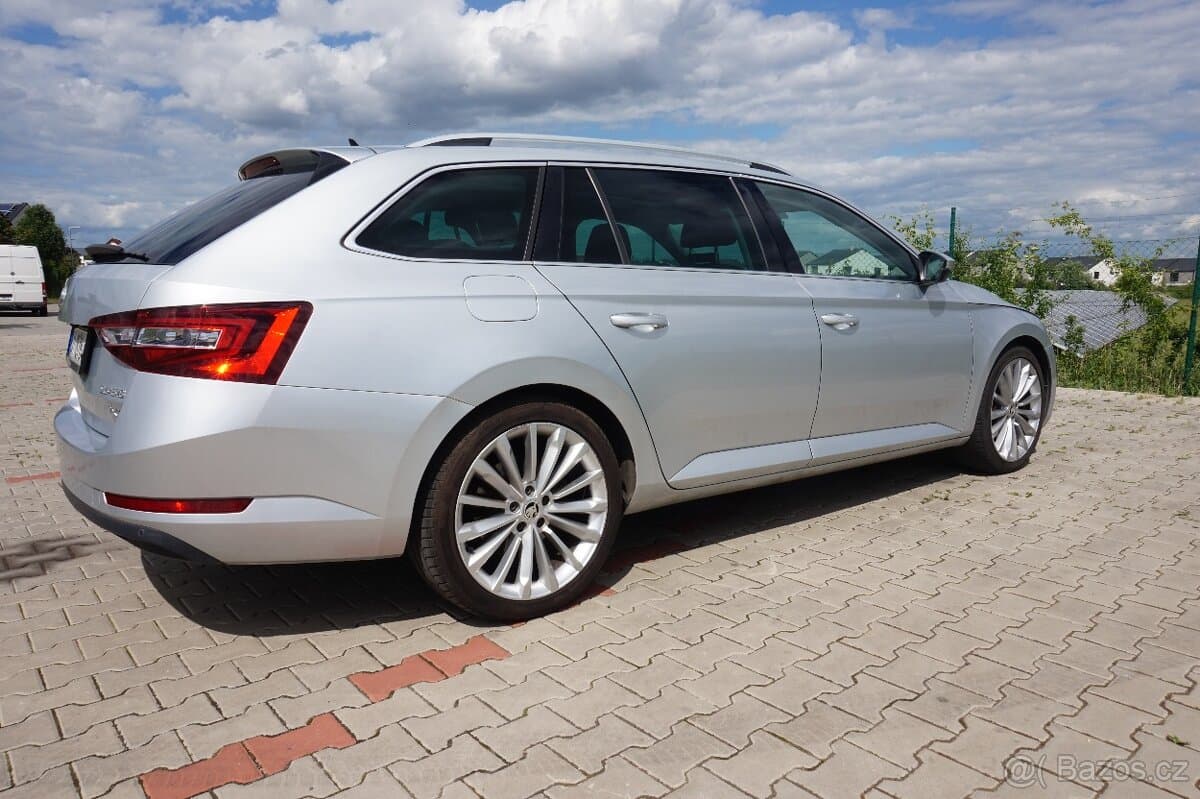 2017 Škoda SUPERB - 11