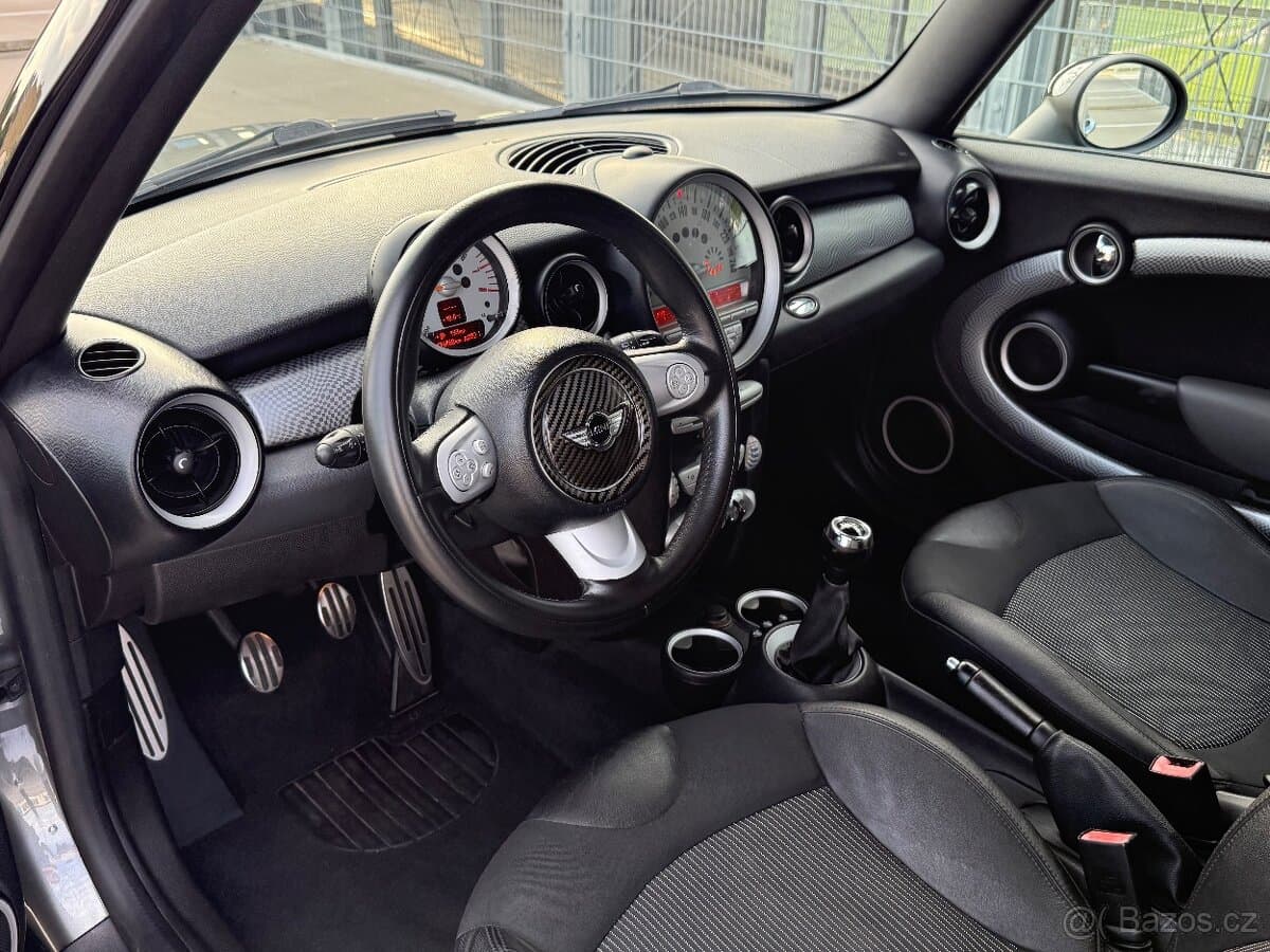 2010 Mini COOPER - 11