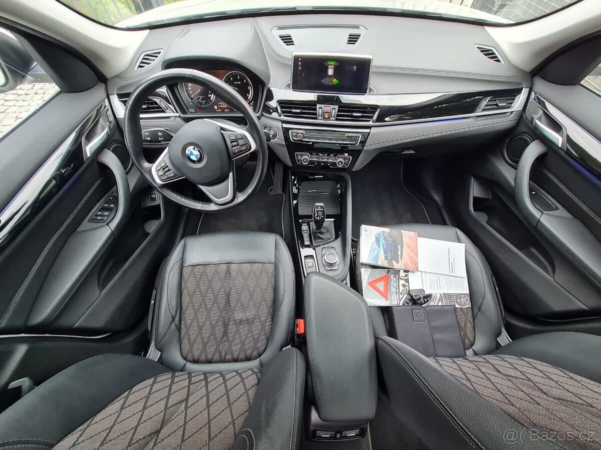 2020 BMW X1 - 11