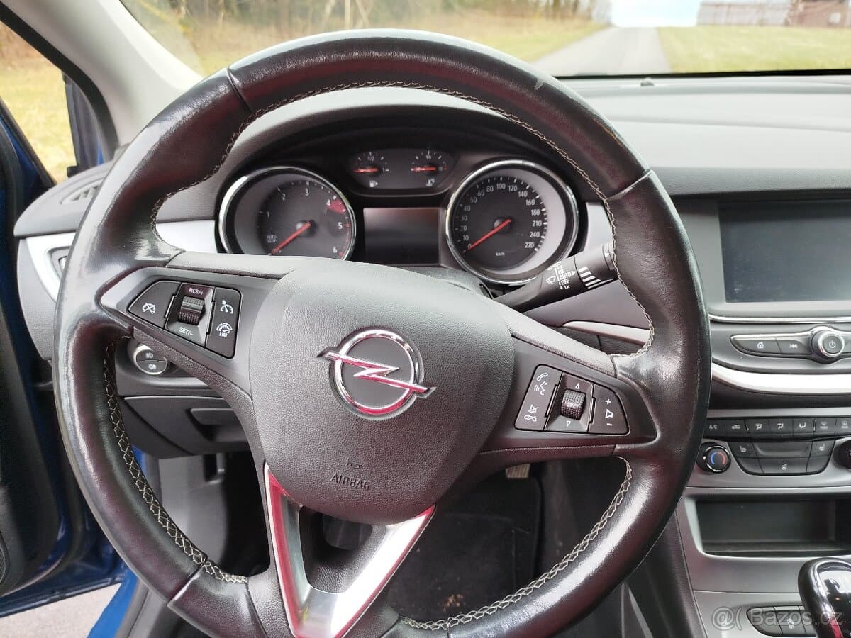 2020 Opel ASTRA - 11