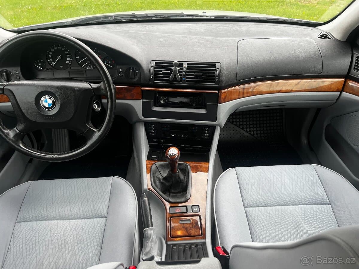 2001 BMW 5-SERIES - 11
