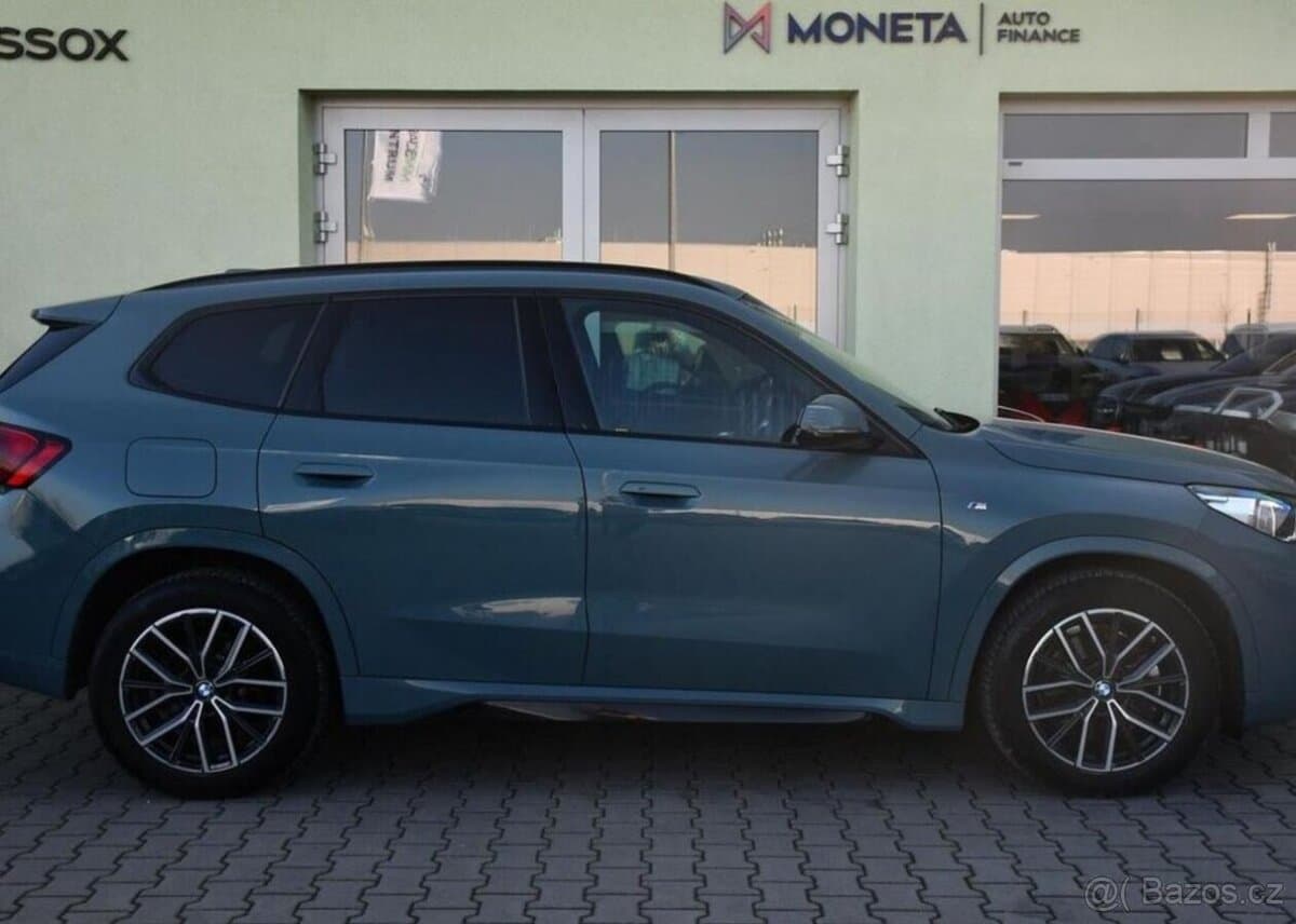 2023 BMW X1 - 11