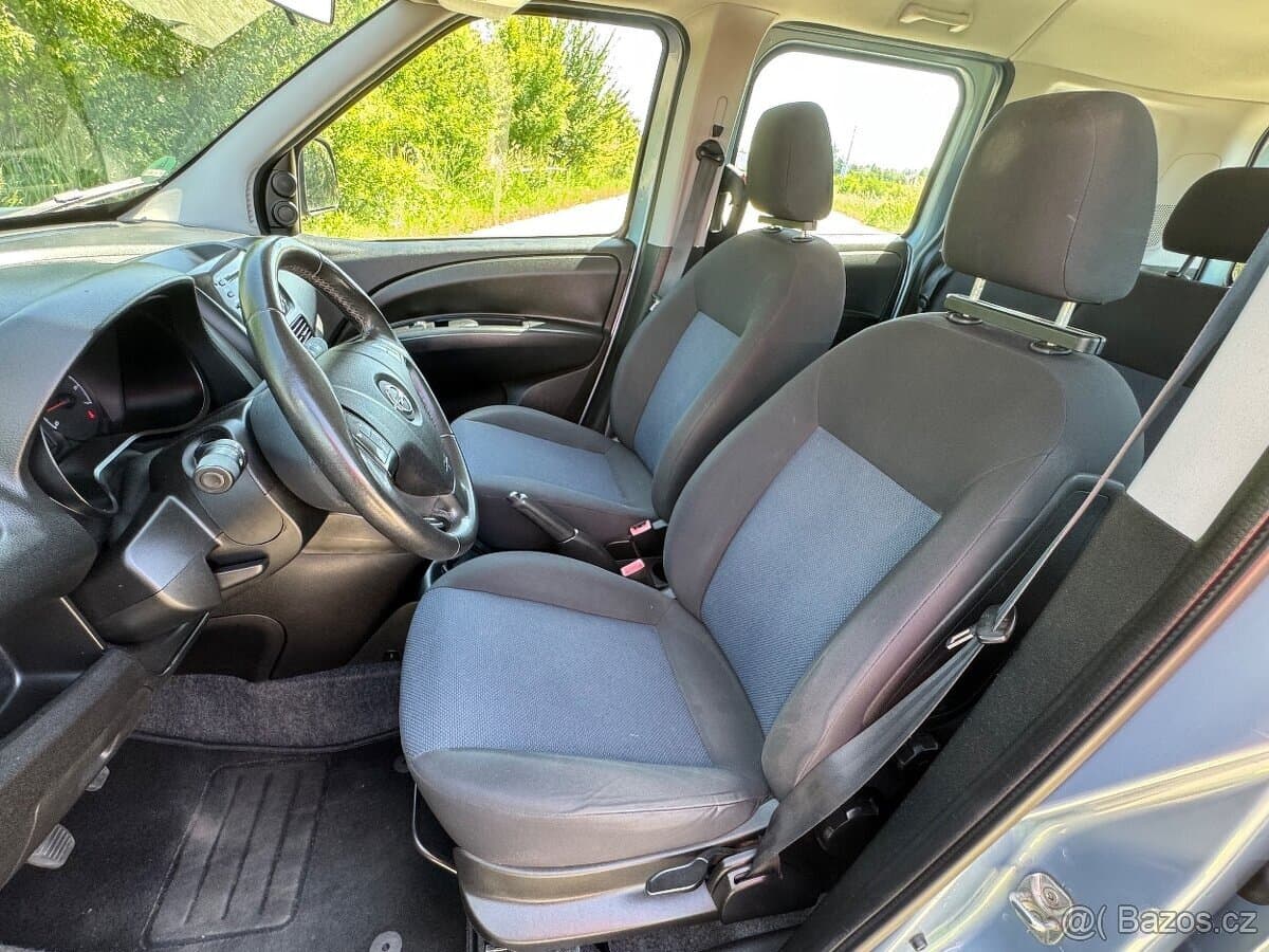 2012 Opel COMBO - 11