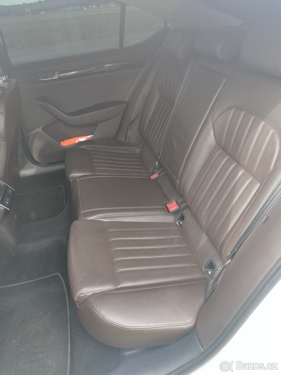 Škoda SUPERB - 11