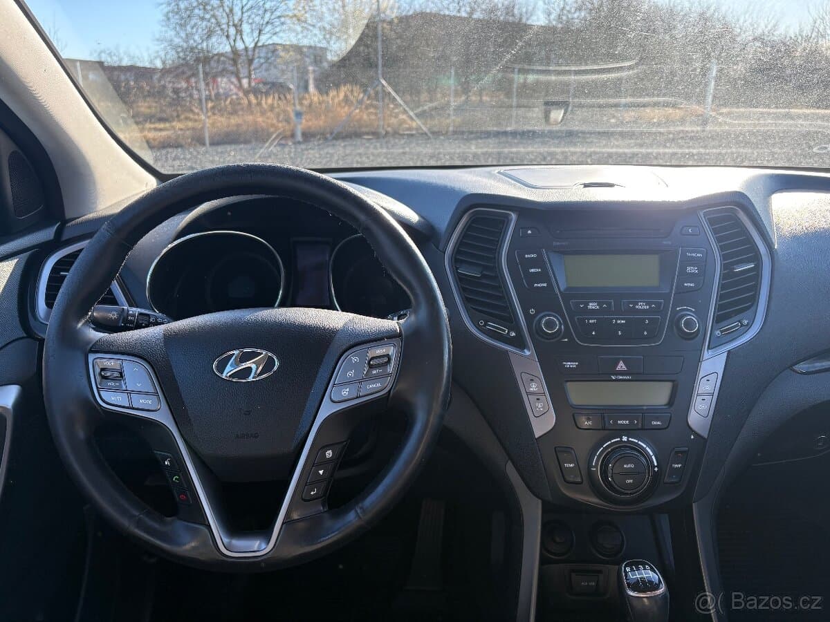 2014 Hyundai SANTA FE - 11