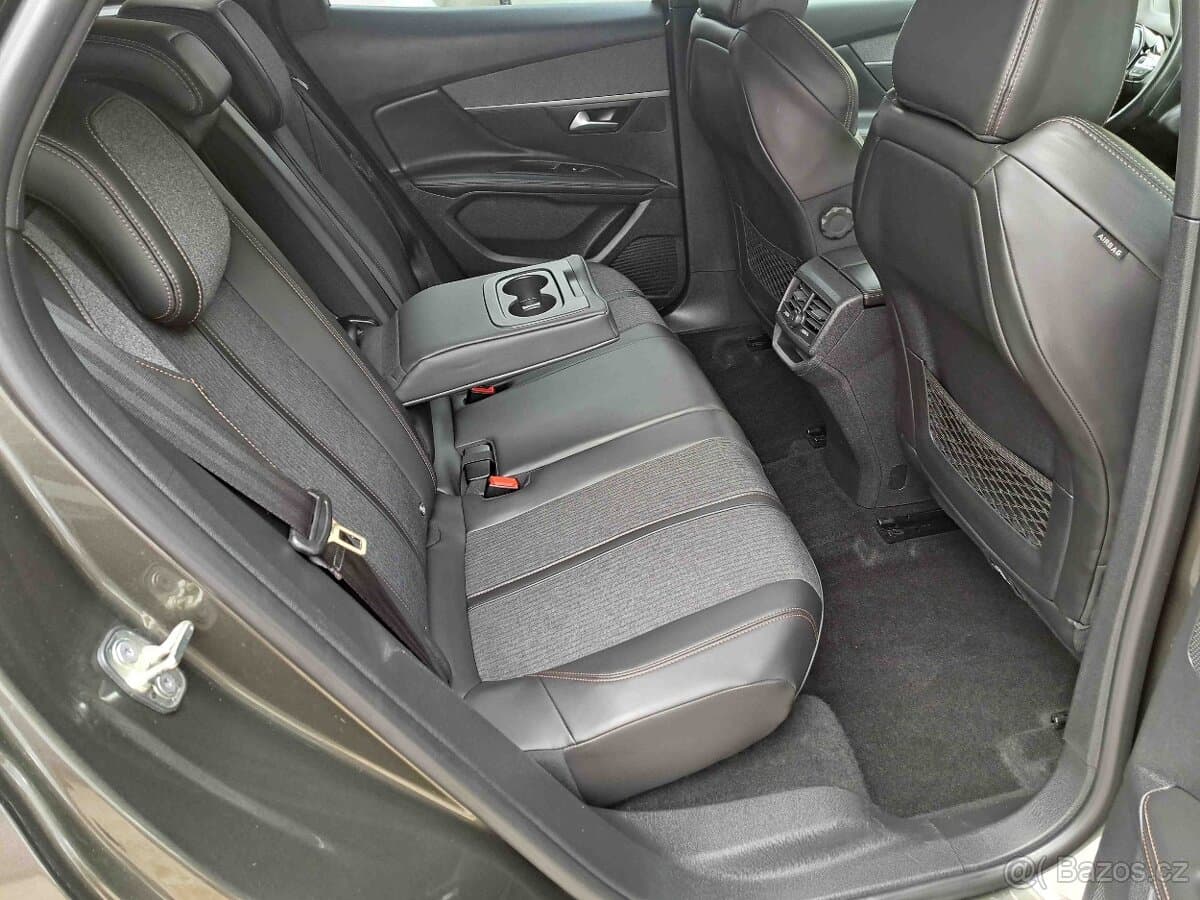 2019 Peugeot 3008 - 11