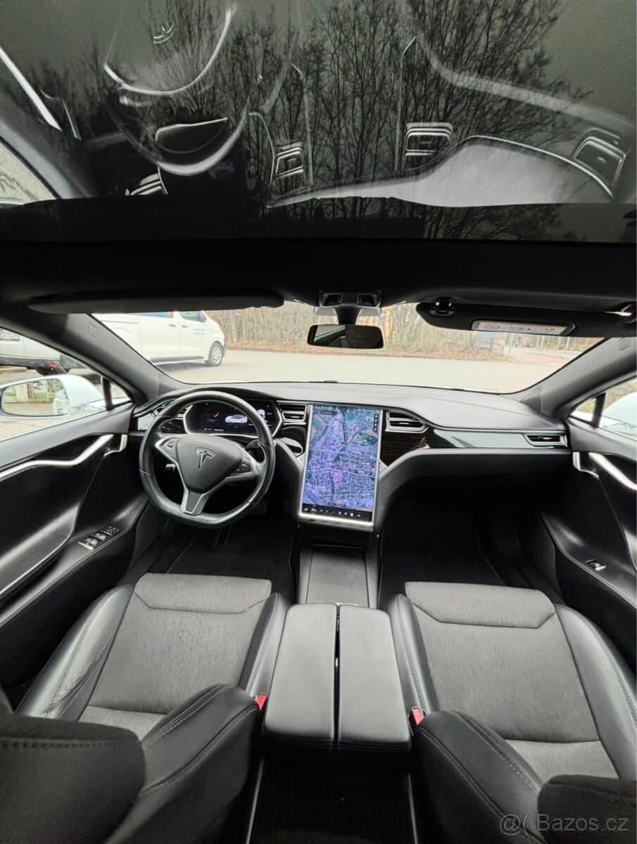 2017 Tesla MODEL S - 11