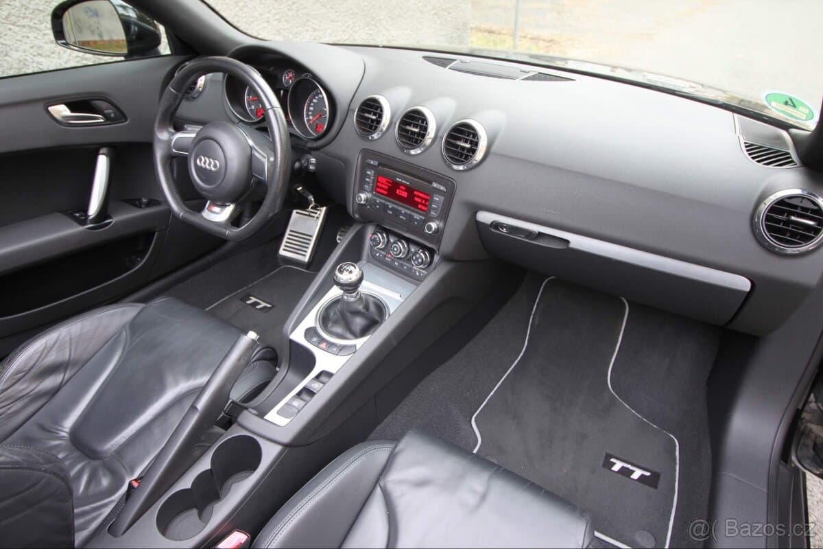 2007 Audi TT - 11