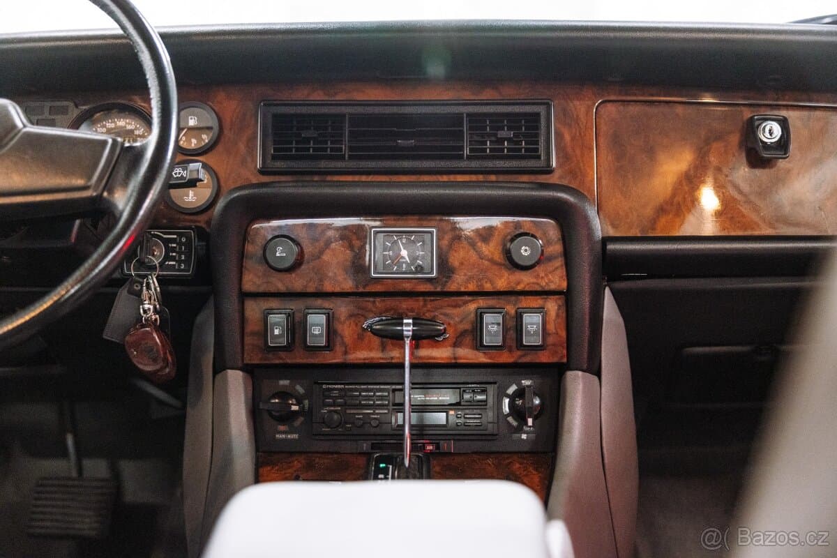 1988 Jaguar XJ - 11