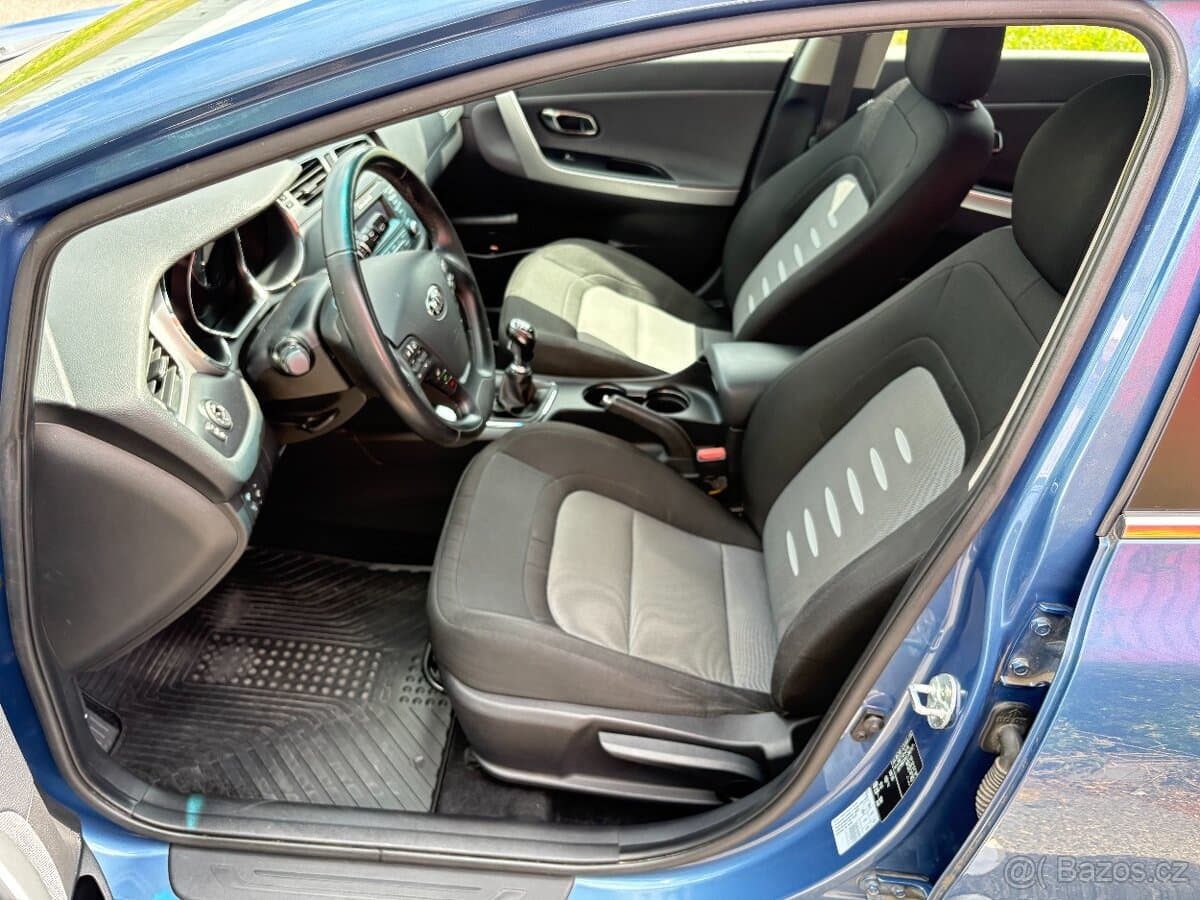 2013 Kia CEE'D - 11