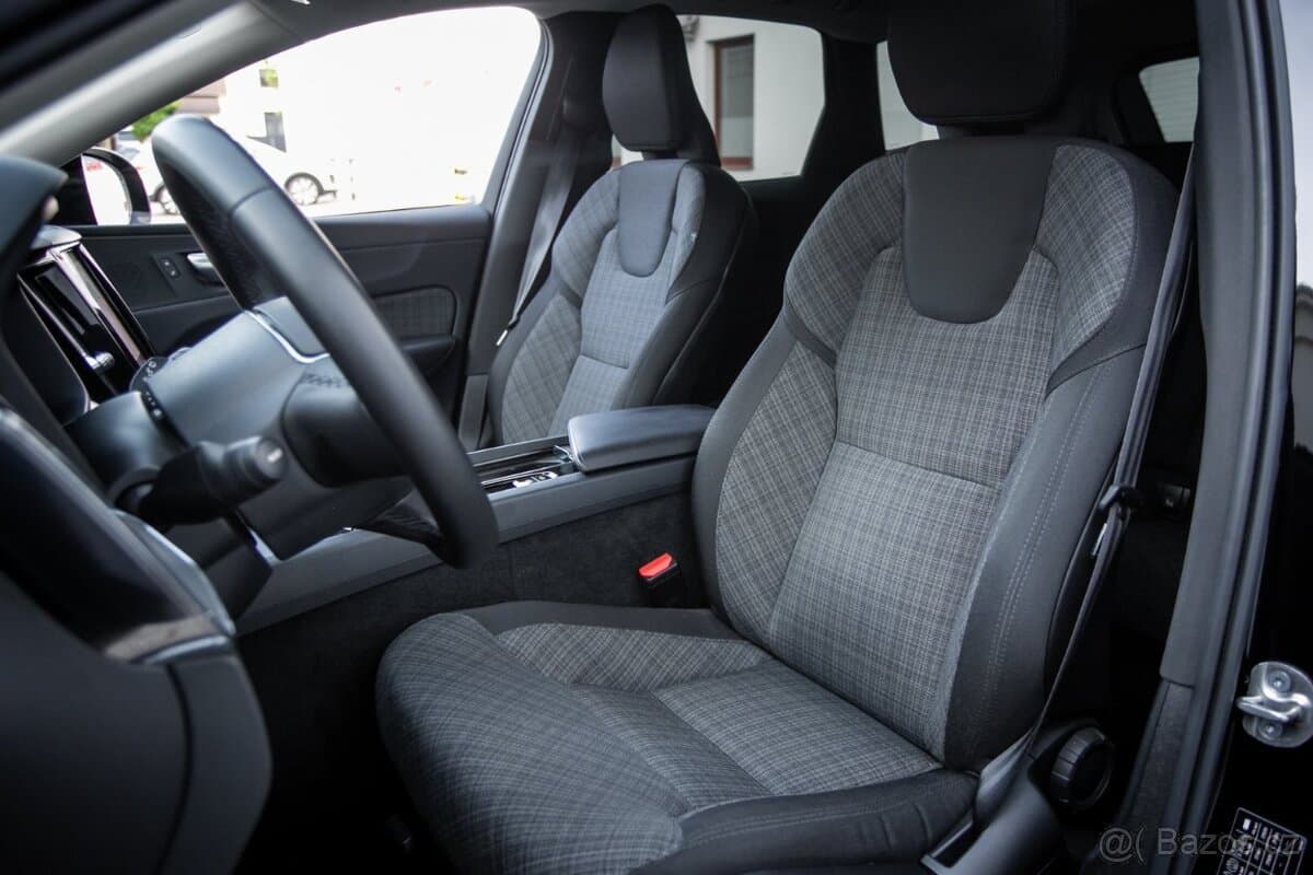 2023 Volvo XC60 - 11