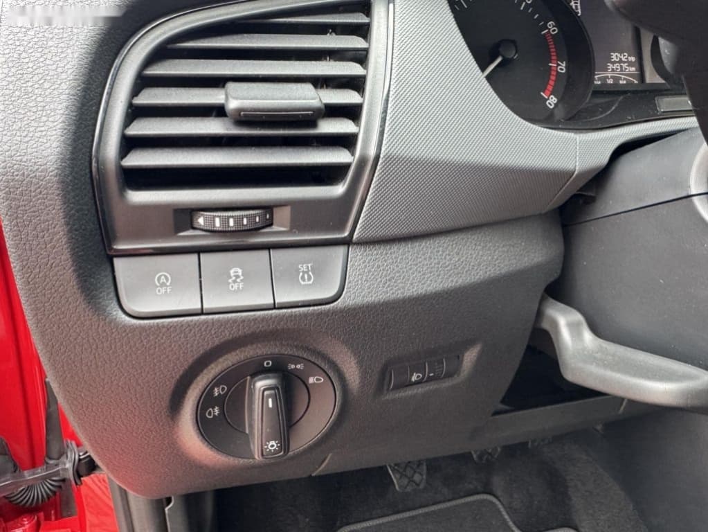 2017 Škoda FABIA - 11
