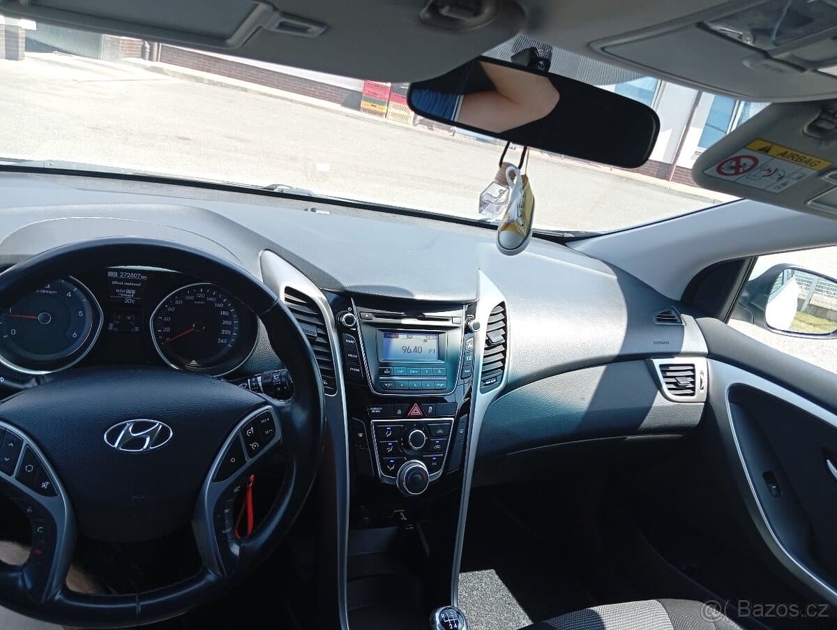 2017 Hyundai i30 - 11
