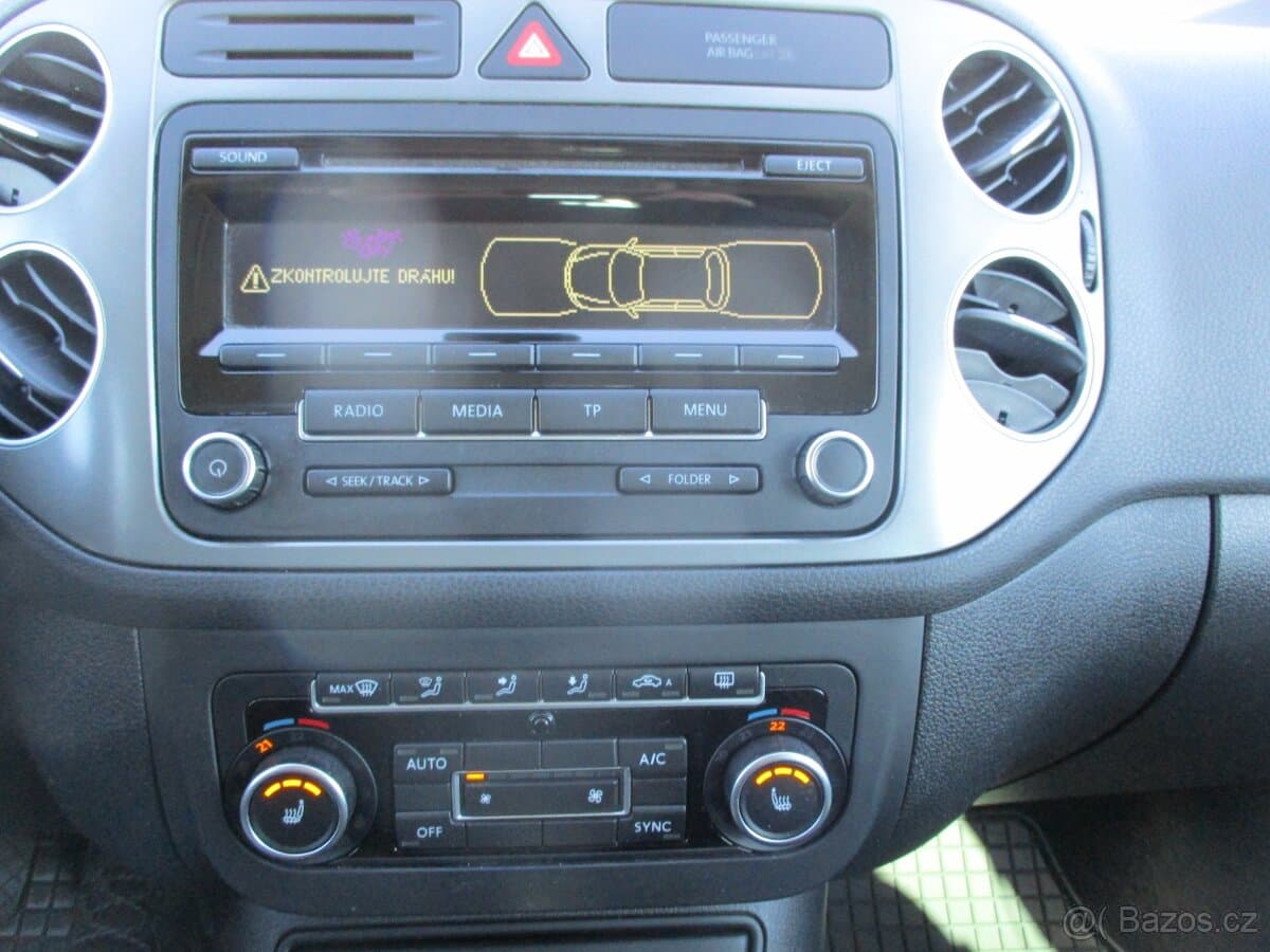 2012 Volkswagen GOLF - 11