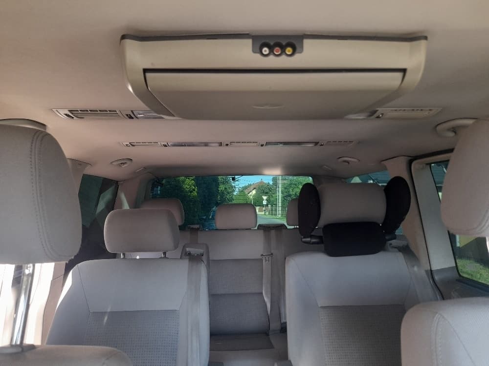 2003 Volkswagen MULTIVAN - 11