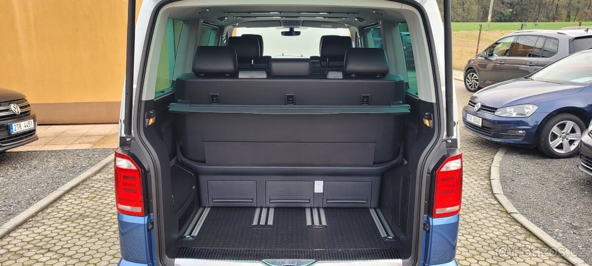 2017 Volkswagen MULTIVAN - 11