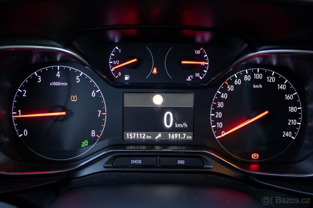 2019 Opel COMBO - 11