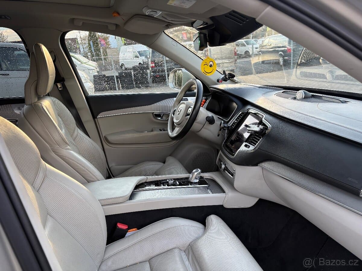 2016 Volvo XC90 - 11