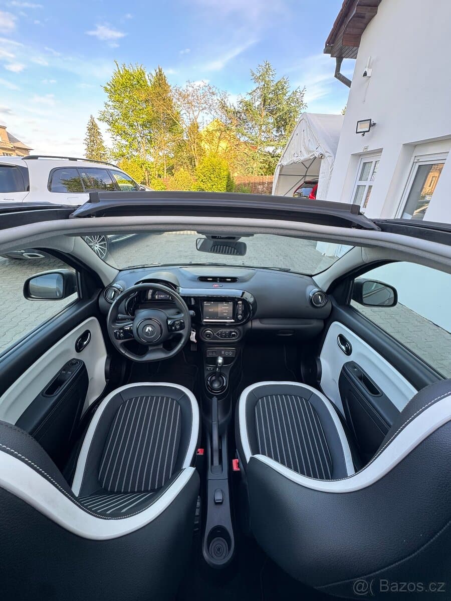 2021 Renault TWINGO - 11