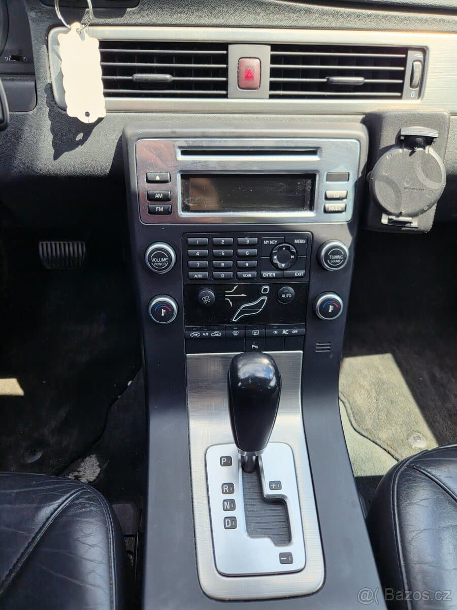 2008 Volvo V70 - 11