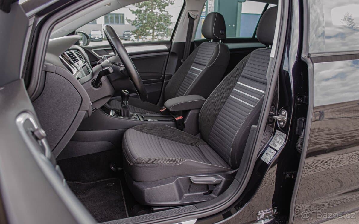 2014 Volkswagen GOLF - 11