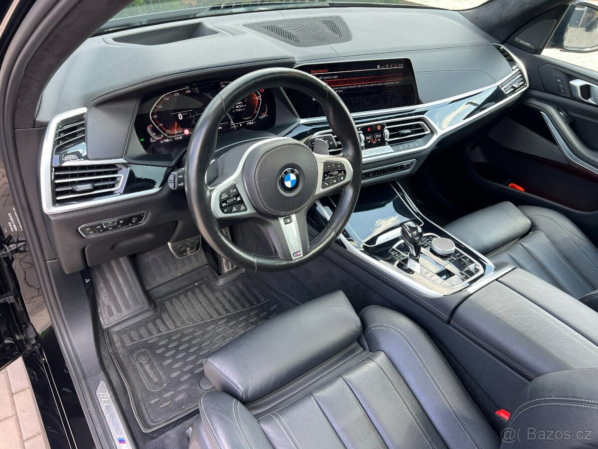 2021 BMW X7 - 11