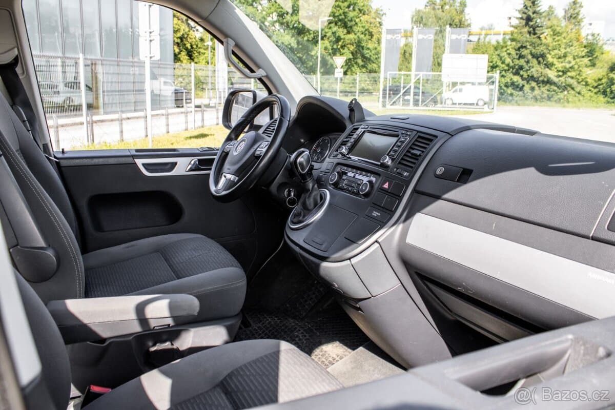 2018 Volkswagen MULTIVAN - 11