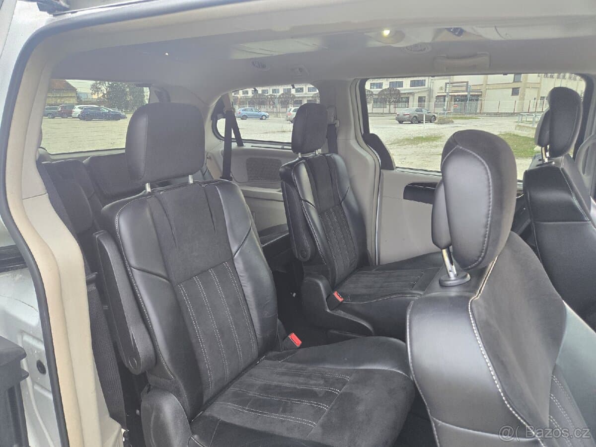 2014 Lancia VOYAGER - 11