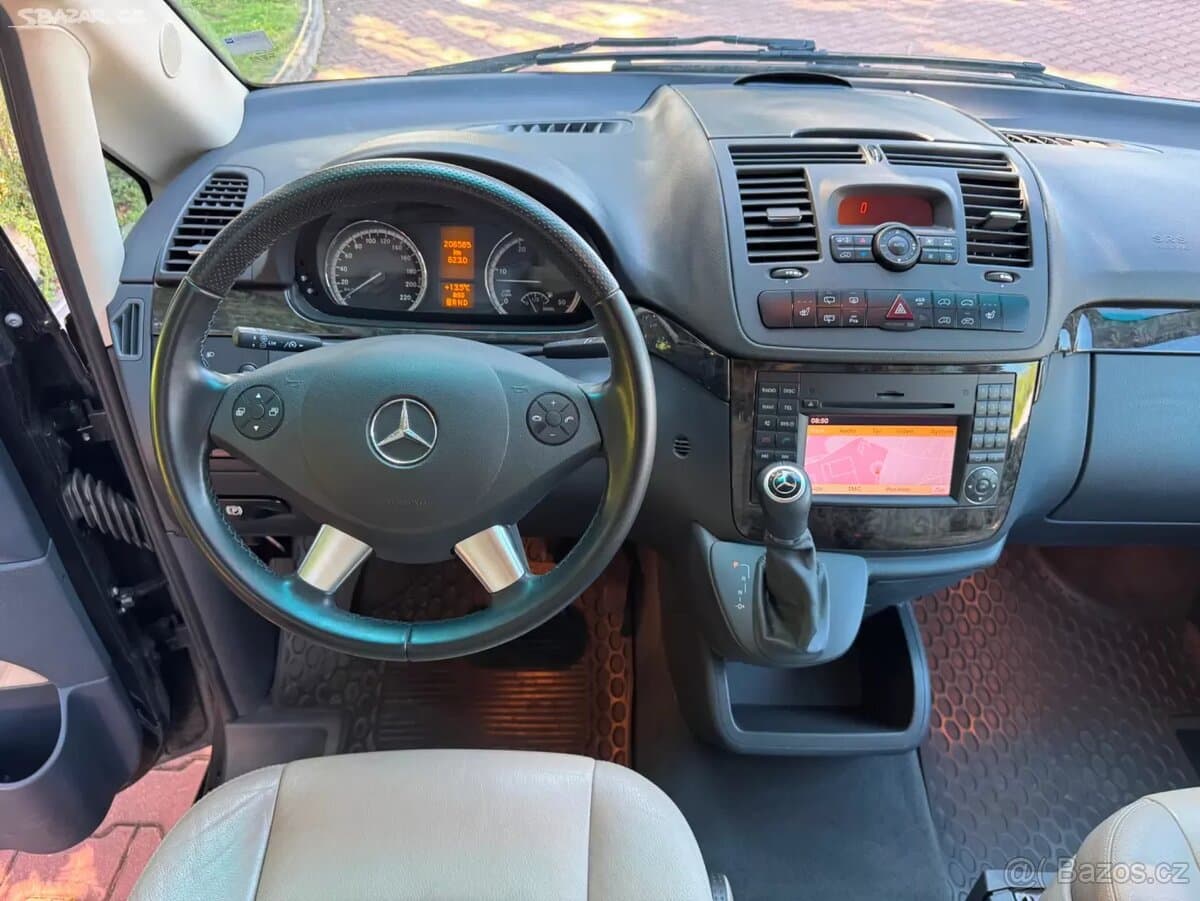 2012 Mercedes-Benz VIANO - 11