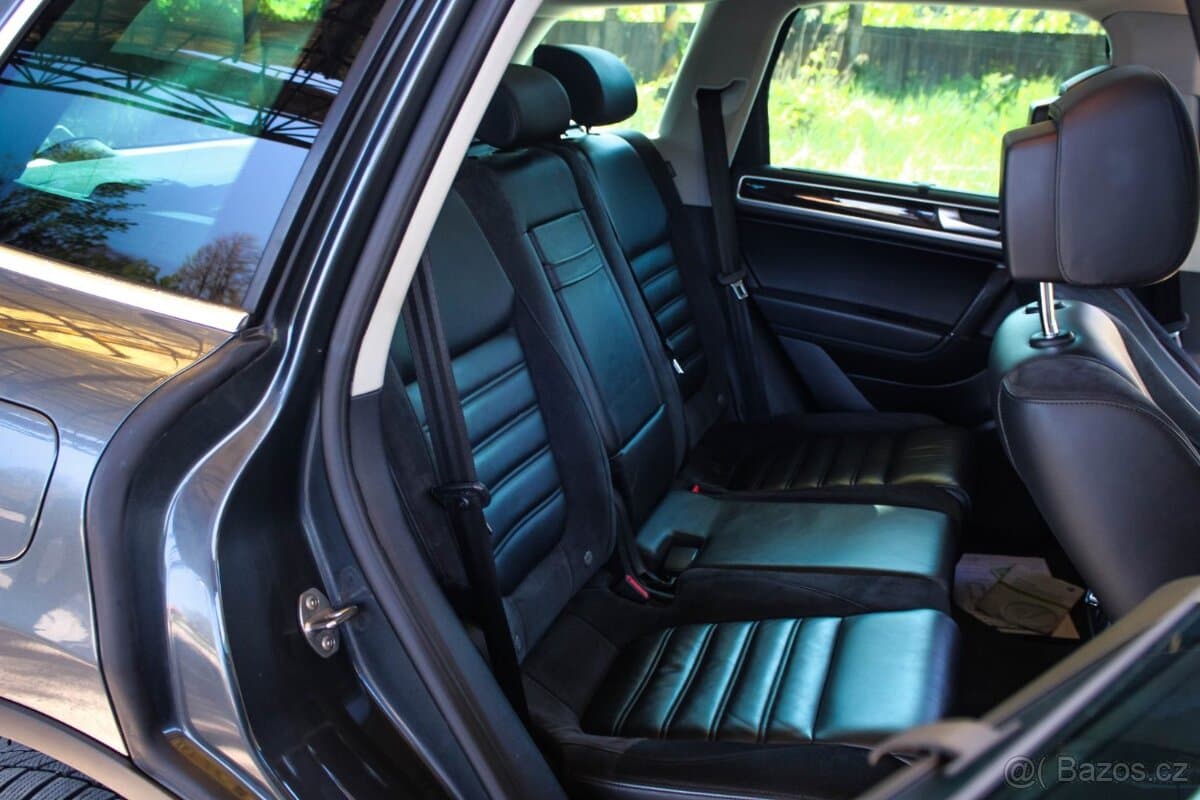 2014 Volkswagen TOUAREG - 11