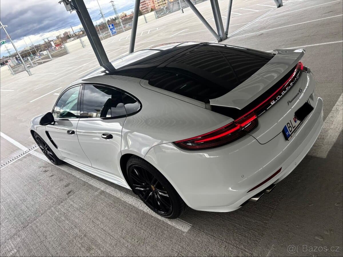 2017 Porsche PANAMERA - 11