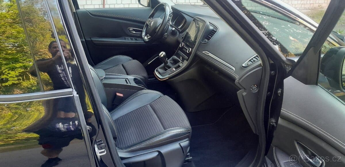 2017 Renault SCENIC - 11