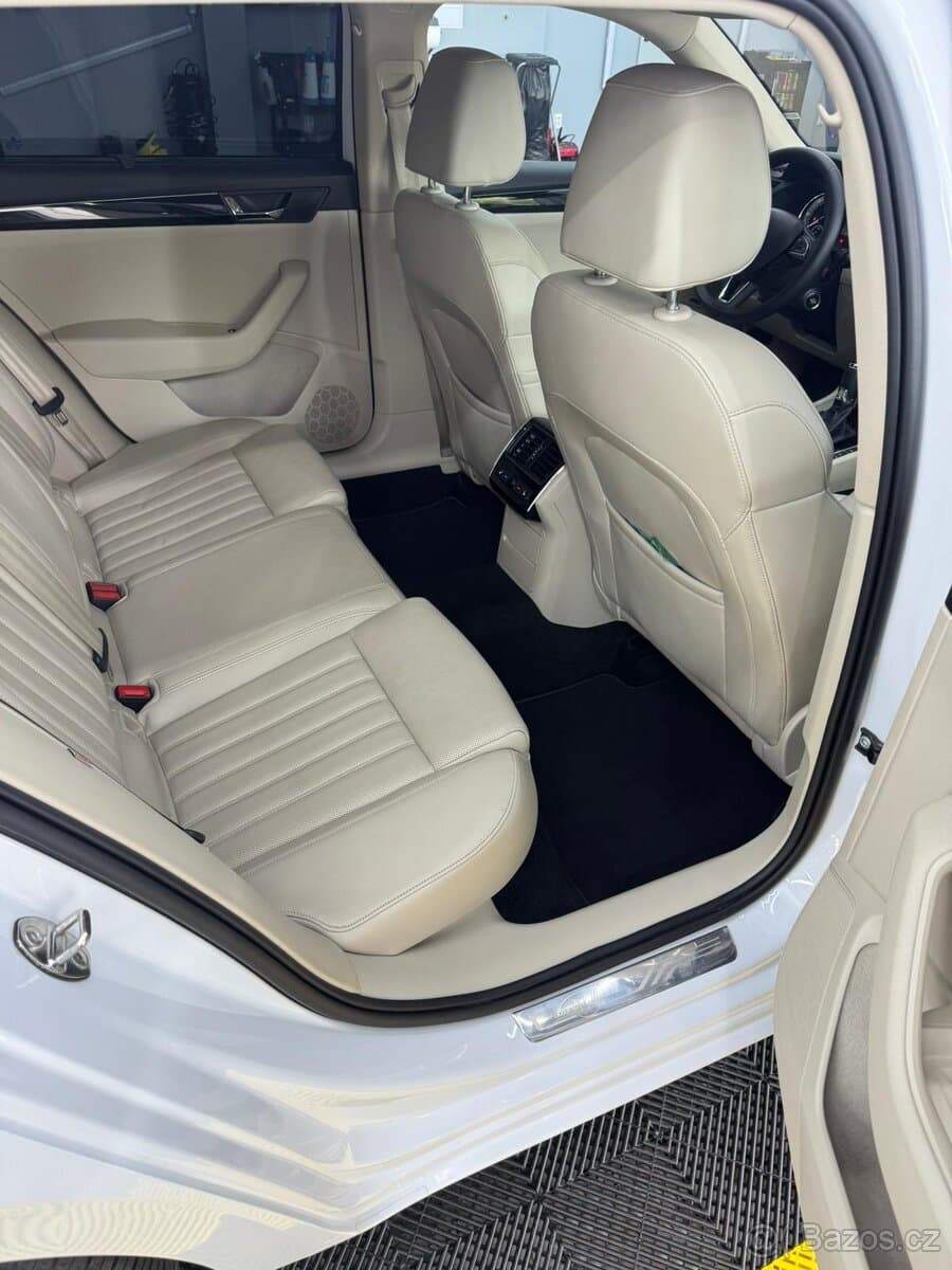 2016 Škoda SUPERB - 11