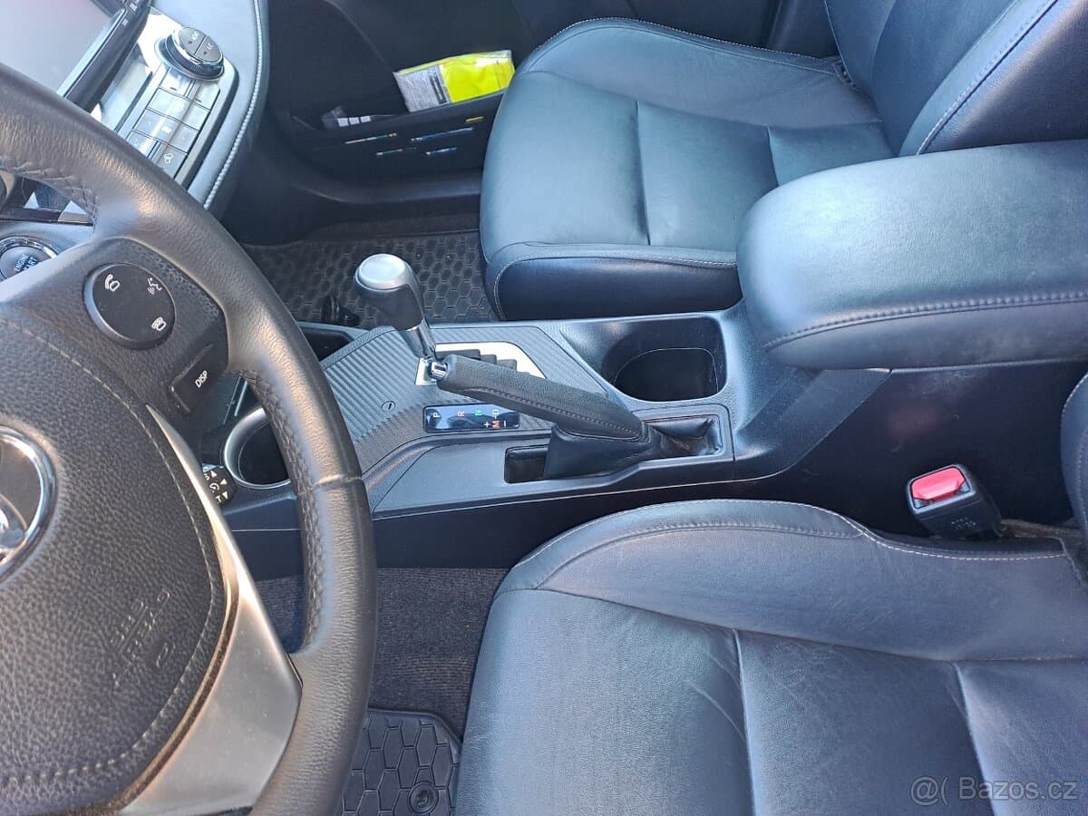 2014 Toyota RAV4 - 11