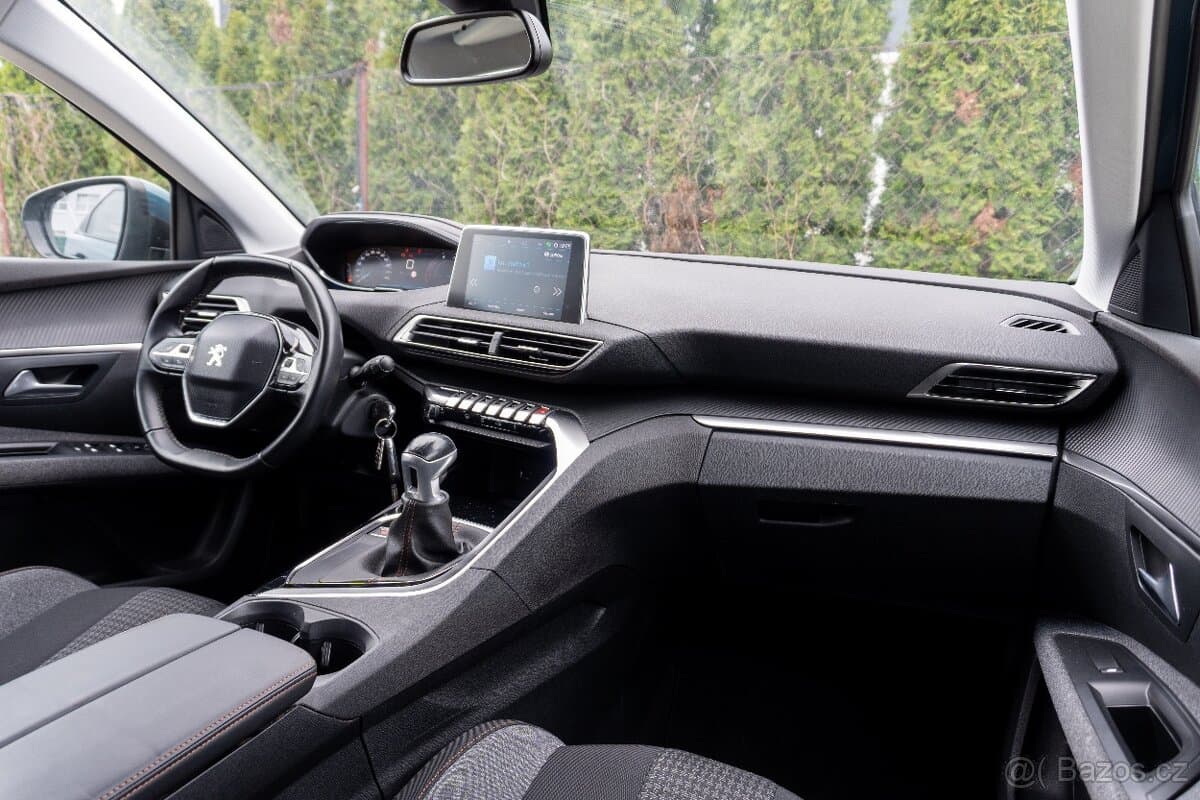 2018 Peugeot 5008 - 11
