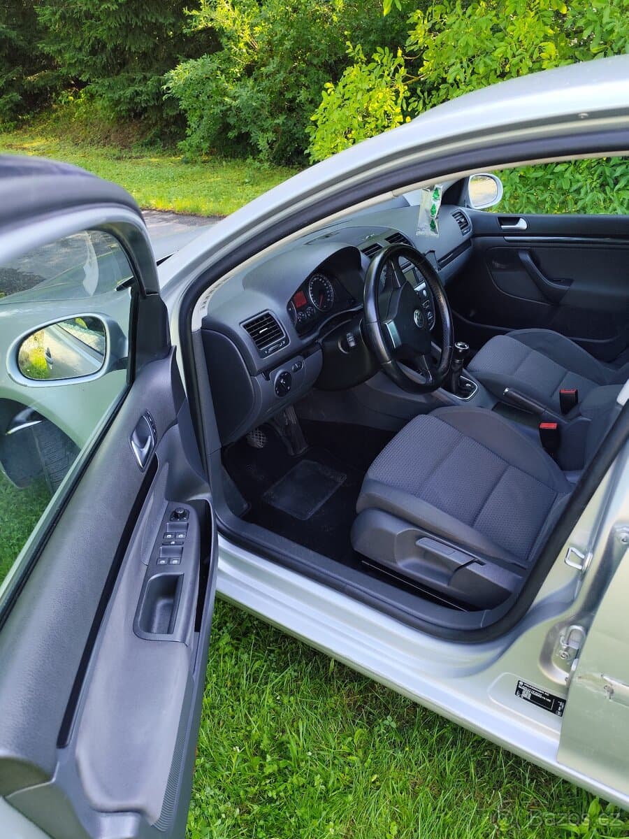 2008 Volkswagen GOLF - 11