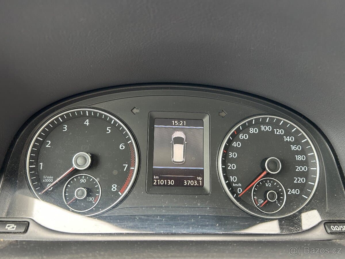 2010 Volkswagen TOURAN - 11