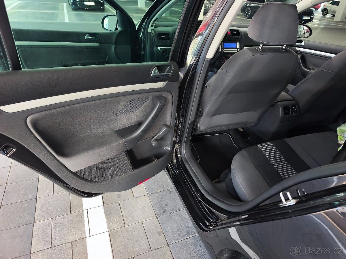 Volkswagen GOLF - 11