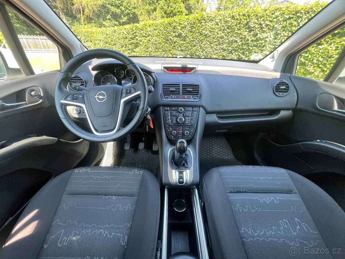 2011 Opel MERIVA - 11