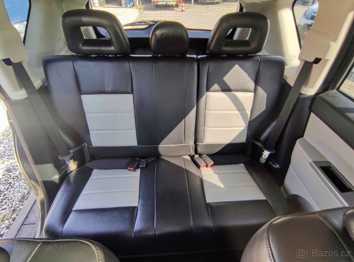 2008 Jeep COMPASS - 11