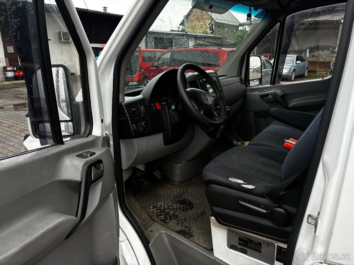 2008 Mercedes-Benz SPRINTER - 11