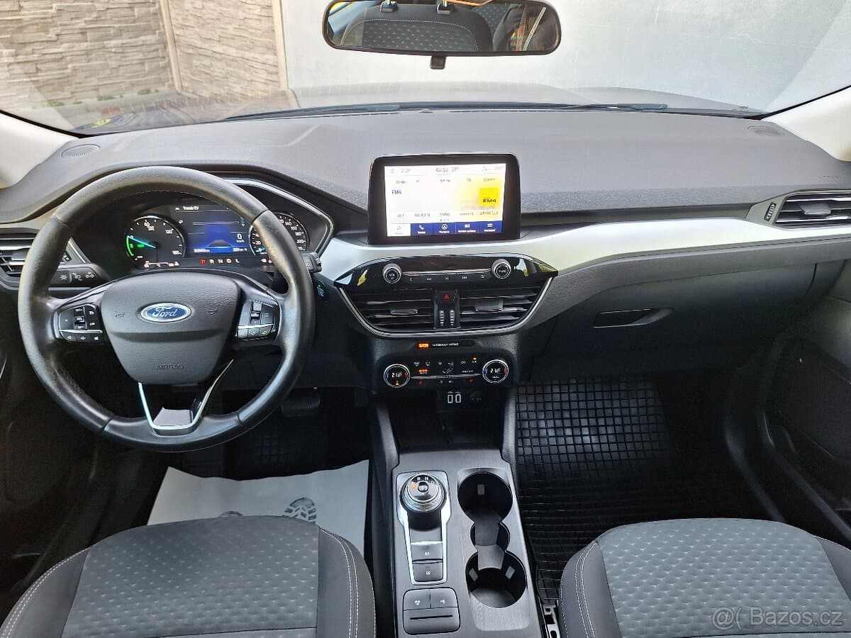 2021 Ford KUGA - 11