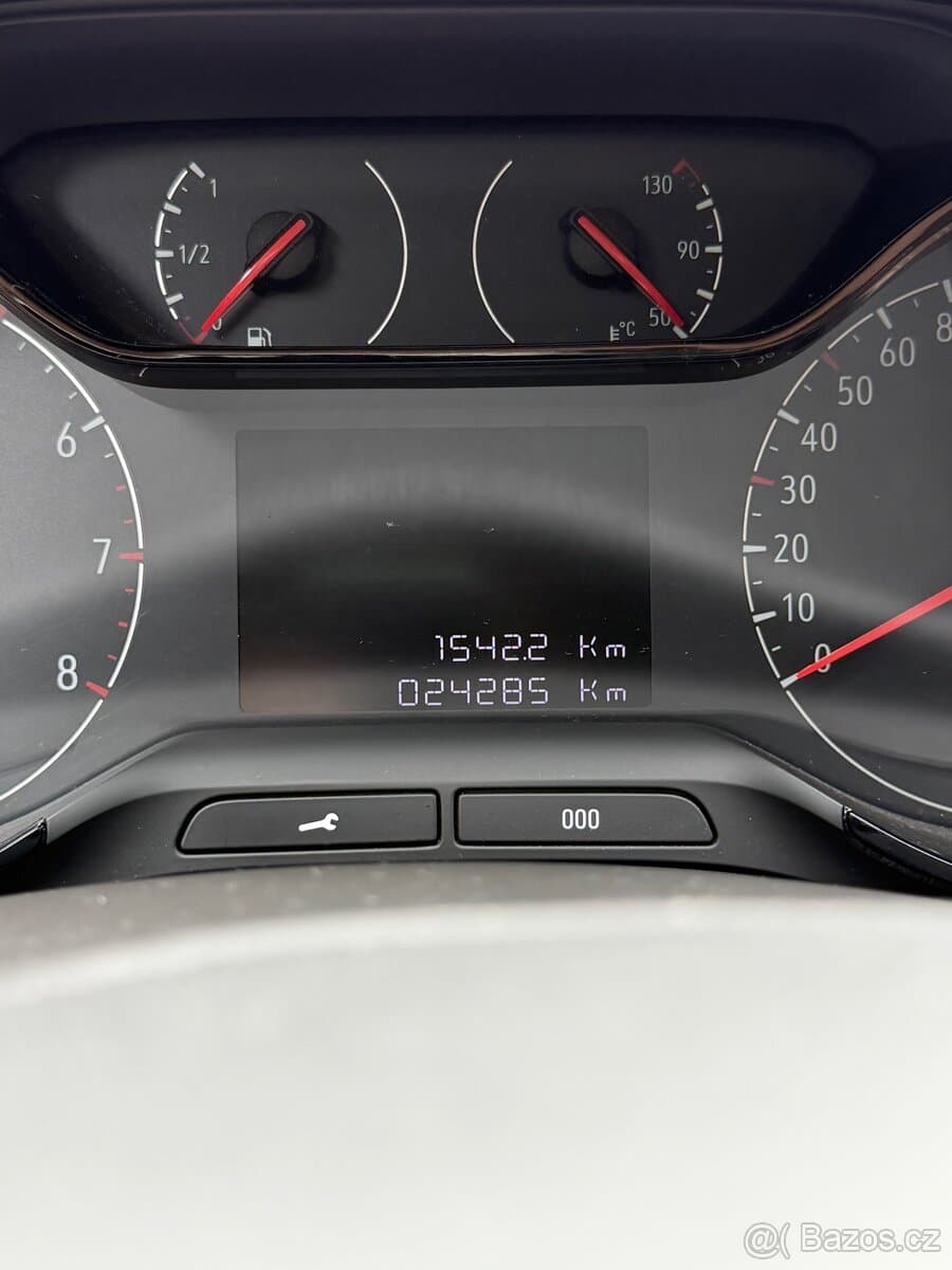 2021 Opel CROSSLAND - 11