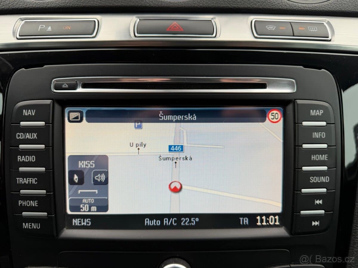 2011 Ford S-MAX - 11