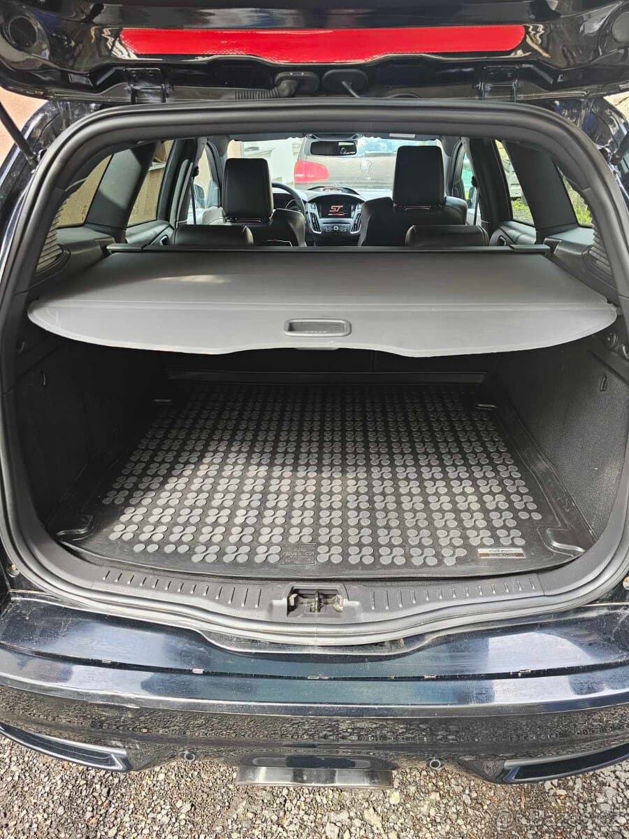 2018 Ford FOCUS - 11
