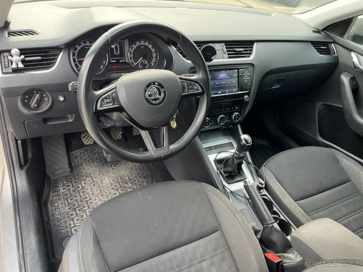 2017 Škoda OCTAVIA - 11